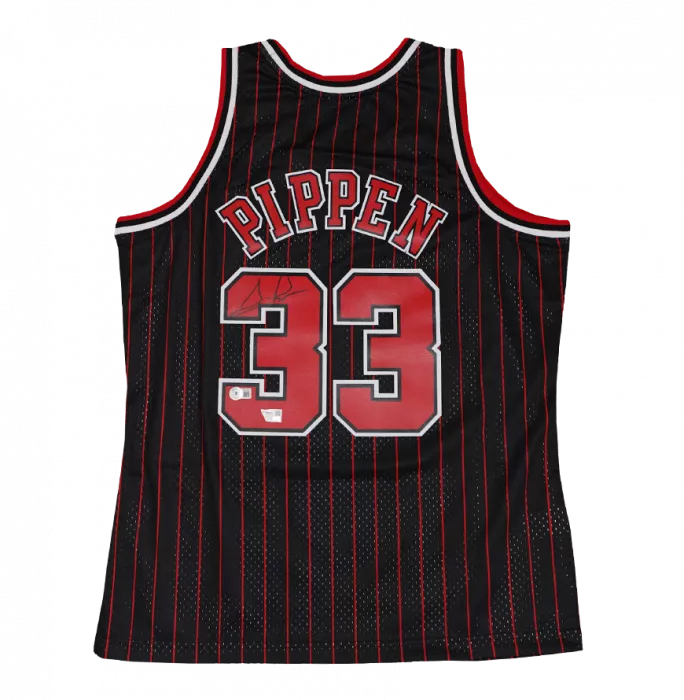 Scottie Pippen Chicago Bulls Autographed Mitchell & Ness Black Pinstripe 1995-96 Swingman Jersey